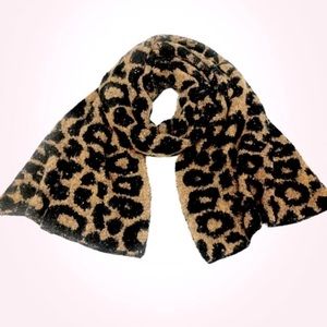 Kensie Leopard Print Fuzzy Woven Scarf